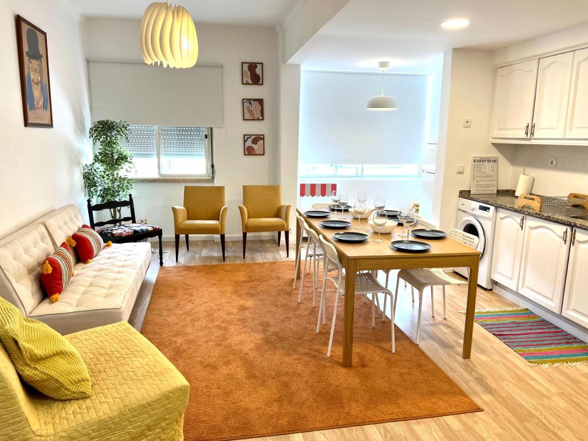 Almada Big Flat Next To Lisbon And Caparica Beach Екстер'єр фото