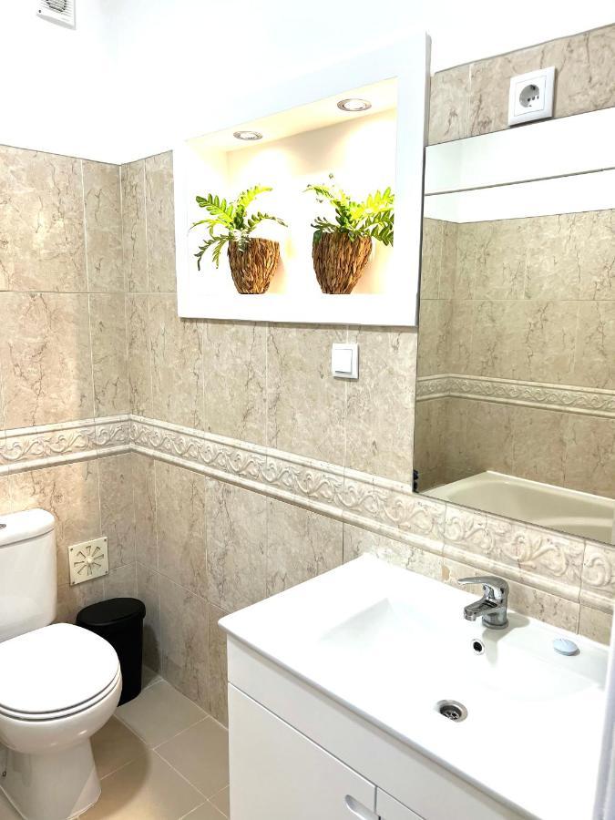 Almada Big Flat Next To Lisbon And Caparica Beach Екстер'єр фото
