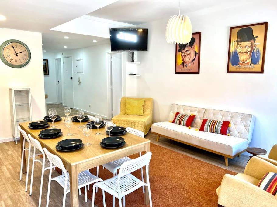 Almada Big Flat Next To Lisbon And Caparica Beach Екстер'єр фото