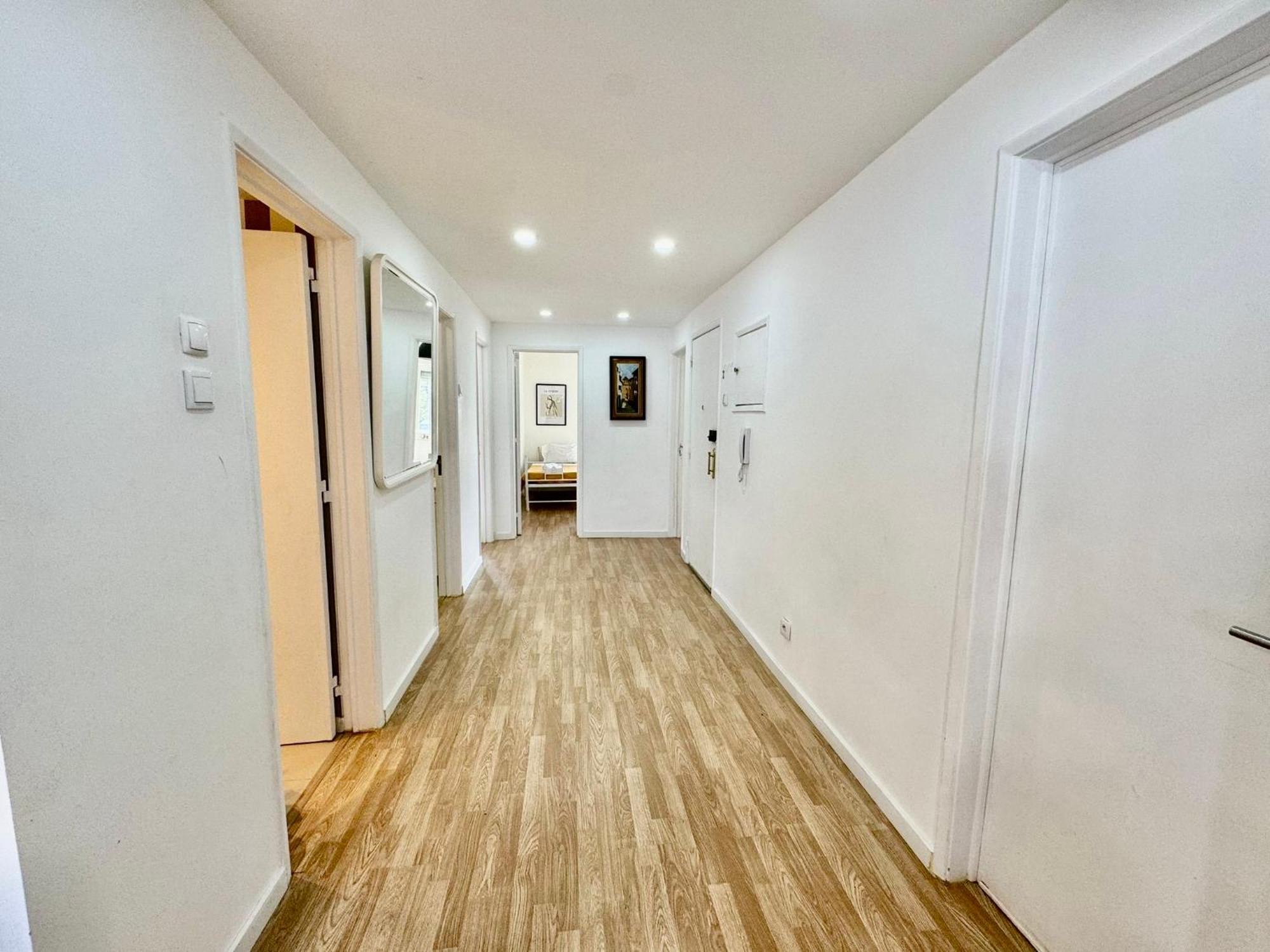 Almada Big Flat Next To Lisbon And Caparica Beach Екстер'єр фото